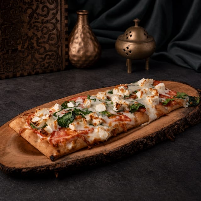 Greek Flatbread Pizza.