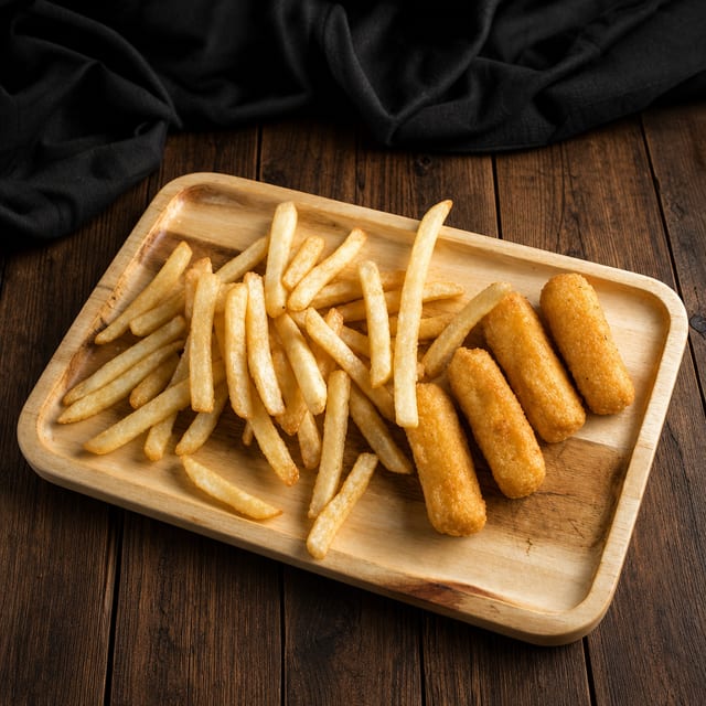 Mozzarella Sticks with Fries.